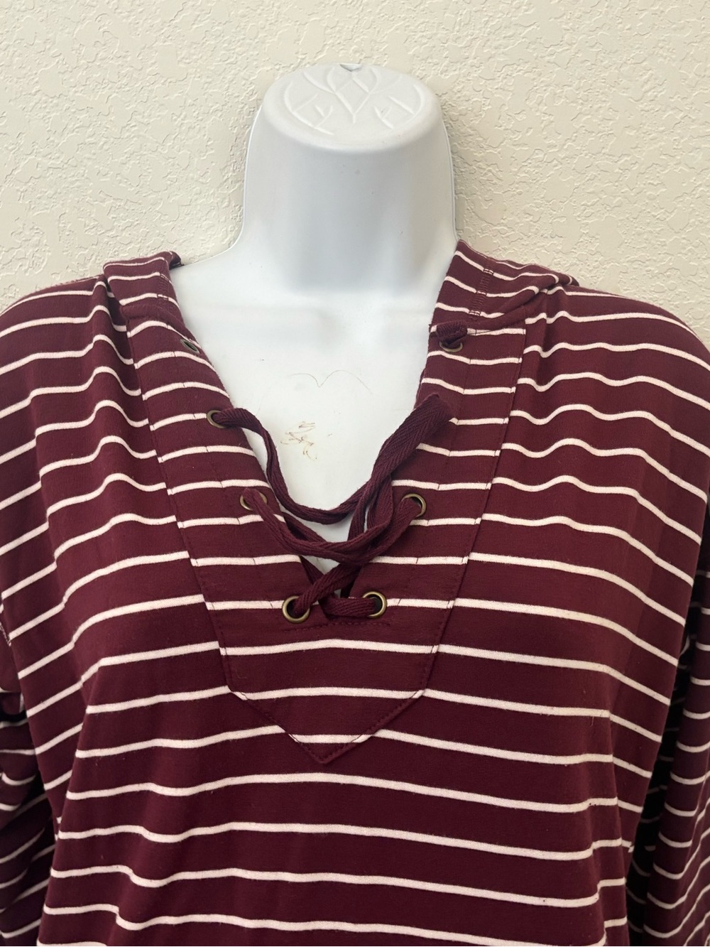 Maurices Hoodie Sweater Womens S Maroon Knit Pullover V-Neck Pocket Striped - Picture 2 of 10